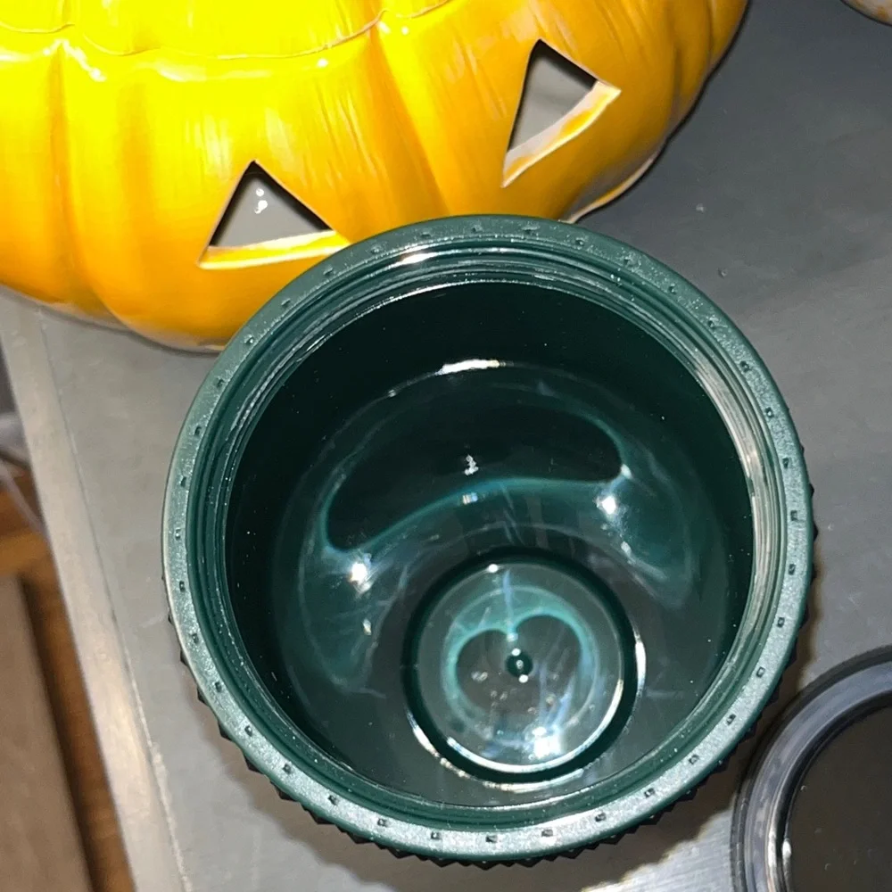 Starbucks $10 look